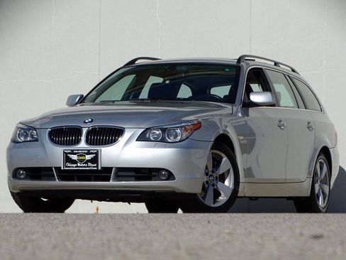 Used 2007 BMW 530xi Wagon AWD/4WD image 2