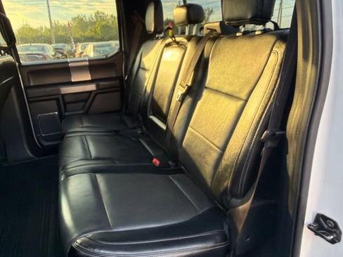 Used 2015 Ford F150 Lariat w/ Equipment Group 502A Luxury AWD/4WD image 21