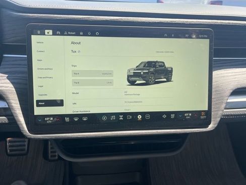 Used 2022 Rivian R1T Adventure image 42