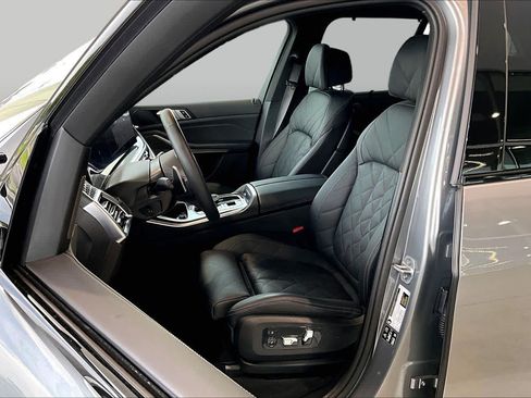 Used 2026 BMW X5 M60i w/ Executive Package AWD/4WD image 7