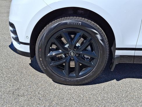 Certified 2026 Land Rover Range Rover Velar Dynamic SE image 2