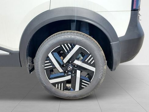 New 2026 Nissan Kicks SV image 9