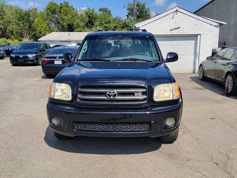 Used 2002 Toyota Sequoia SR5 w/ Preferred Pkg RWD image 3