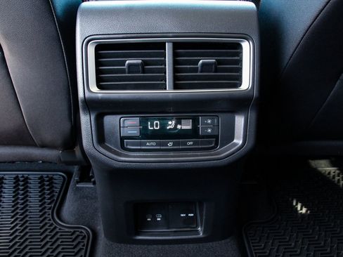 New 2026 Volkswagen Atlas Peak Edition AWD/4WD image 28