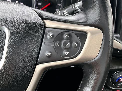 Used 2020 GMC Terrain Denali w/ LPO, Floor Liner Package image 17