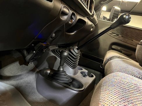 Used 2001 Dodge Ram 2500 Truck 4x4 Quad Cab image 37