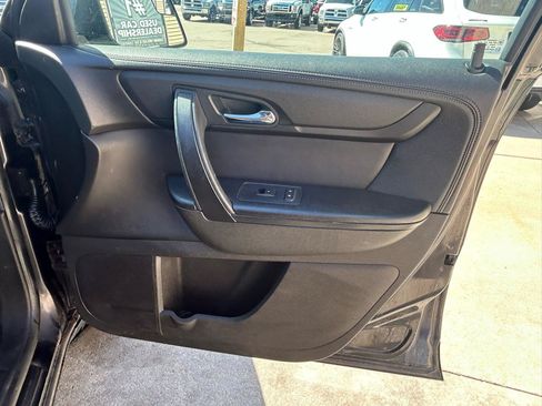Used 2014 GMC Acadia SLE AWD/4WD image 17
