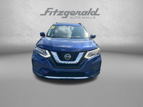 Used 2018 Nissan Rogue SV w/ Premium Package AWD/4WD image 2