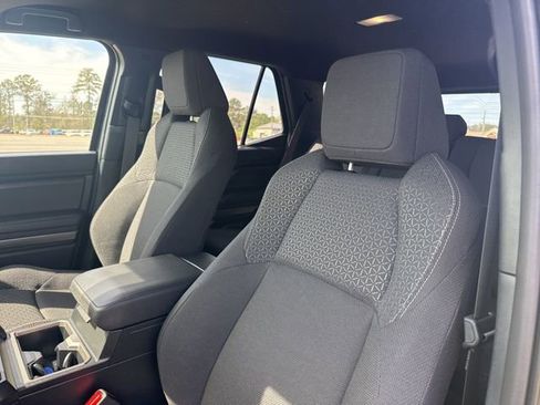 Used 2025 Toyota 4Runner SR5 AWD/4WD image 10