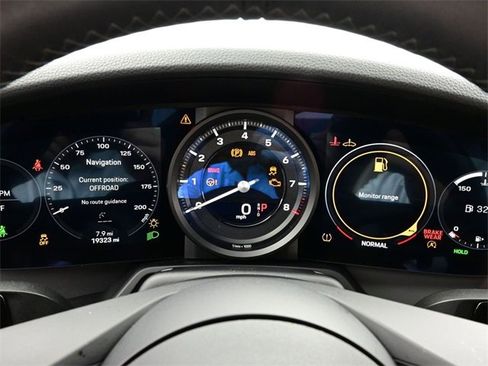 Used 2020 Porsche 911 Carrera image 8