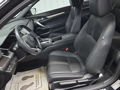 Used 2020 Honda Civic Touring image 30