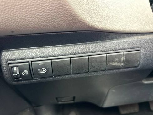 Used 2024 Toyota Corolla LE FWD image 16