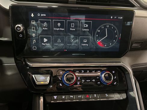 Used 2024 GMC Sierra 3500 Denali w/ Denali Reserve Package image 29