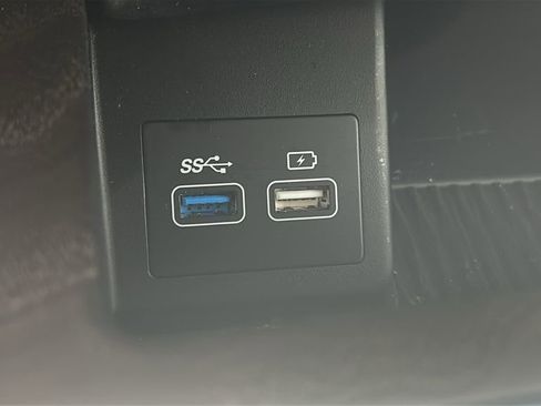 Used 2023 Genesis G80 2.5T w/ Advanced Package image 28