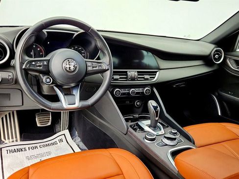 Used 2022 Alfa Romeo Giulia Ti image 13