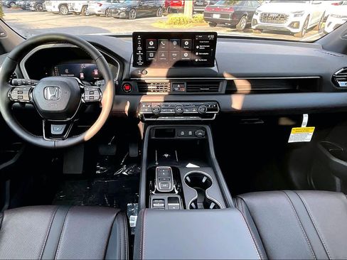 New 2026 Honda Pilot Black Edition image 5