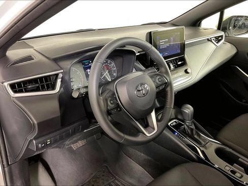 Used 2025 Toyota Corolla SE FWD image 14