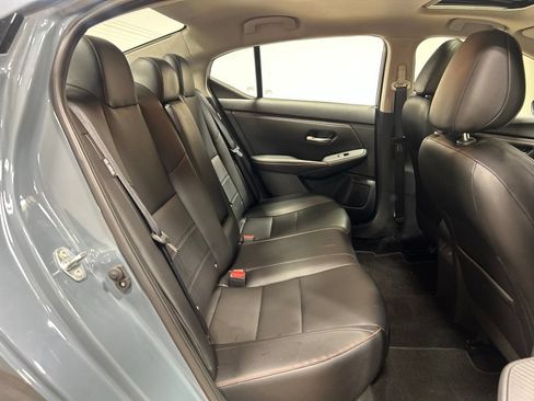 Used 2025 Nissan Sentra SR w/ SR Premium Package FWD image 20