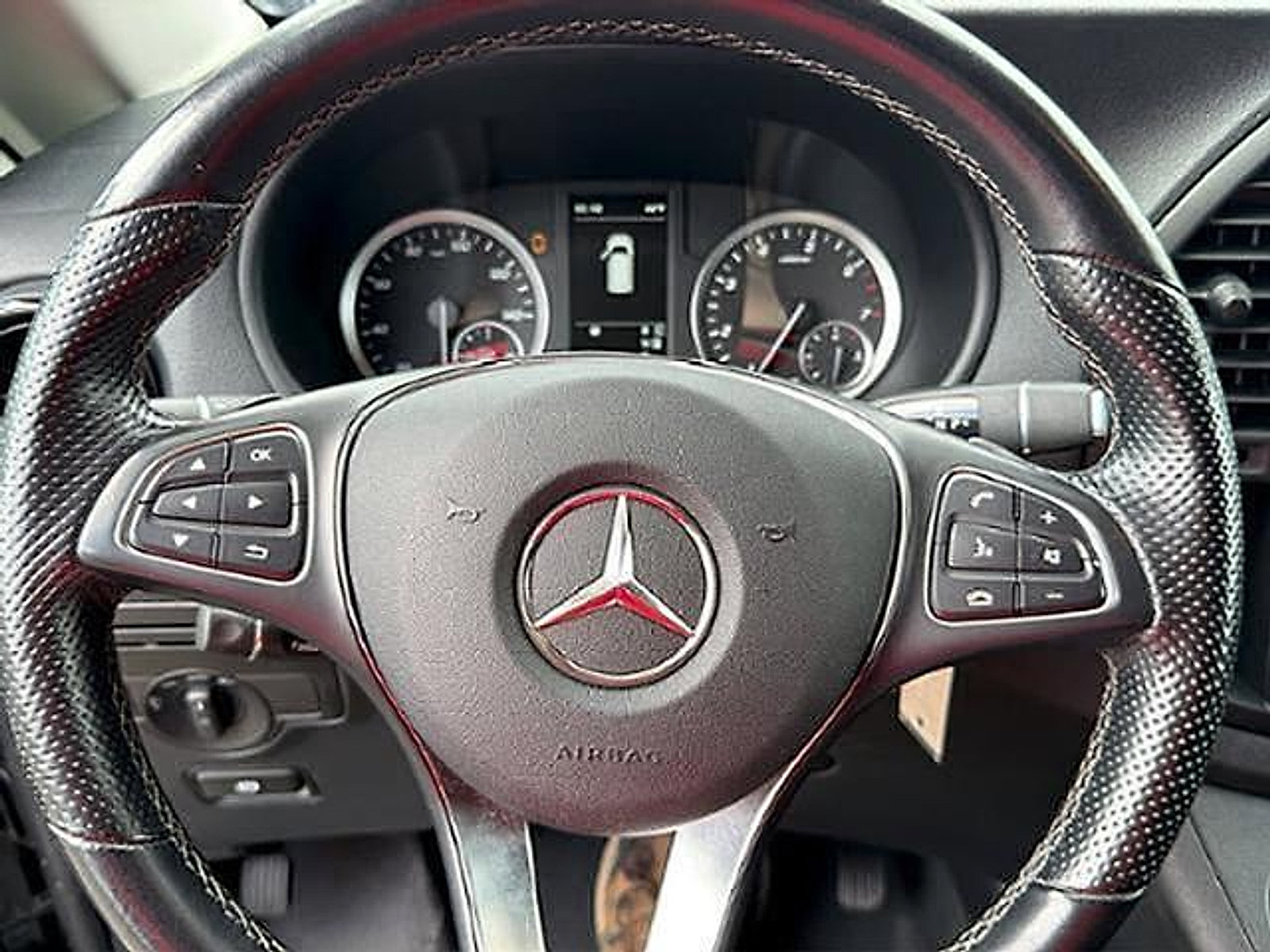Used 2021 Mercedes-Benz Metris image 14