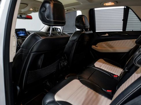 Used 2018 Mercedes-Benz GLE 43 AMG 4MATIC image 39