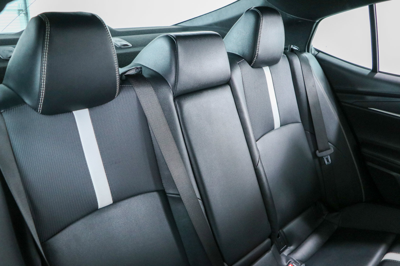 Used 2025 Toyota Camry SE FWD image 27