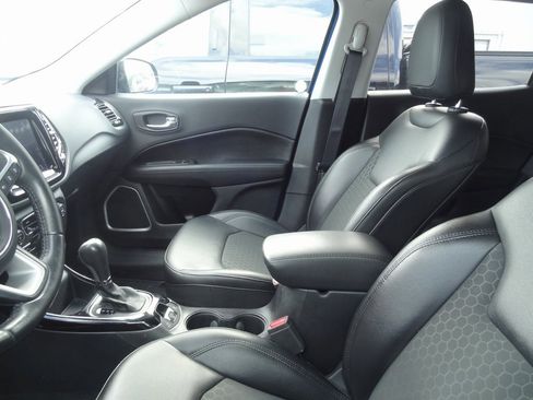 Used 2019 Jeep Compass Altitude image 6