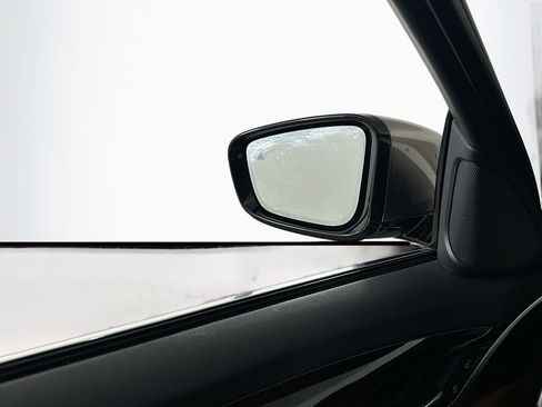 Used 2018 BMW 530i image 16