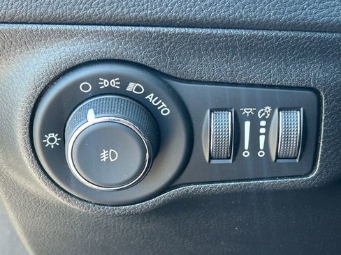 Used 2020 Jeep Compass Limited AWD/4WD image 22