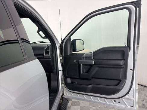 Used 2016 Ford F150 XLT w/ Equipment Group 302A Luxury image 30