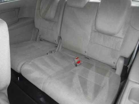 Used 2013 Honda Odyssey EX image 31