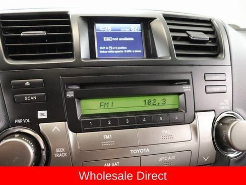 Used 2010 Toyota Highlander Limited AWD/4WD image 22