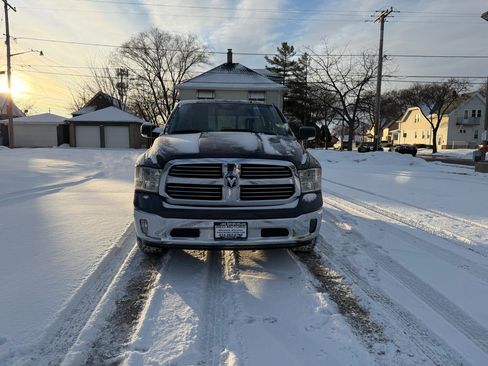 Used 2017 RAM 1500 Big Horn image 2