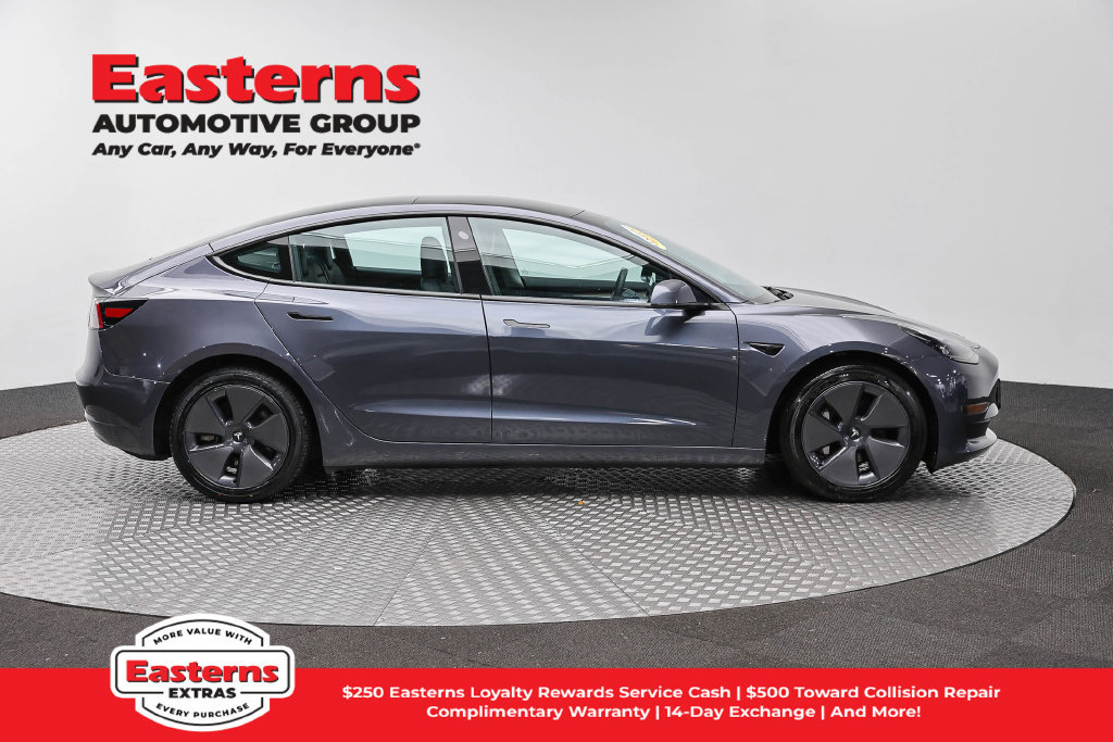 Used 2023 Tesla Model 3 Standard Range RWD image 5