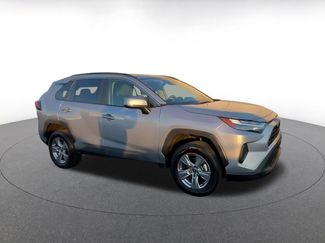 Used 2025 Toyota RAV4 XLE video 2