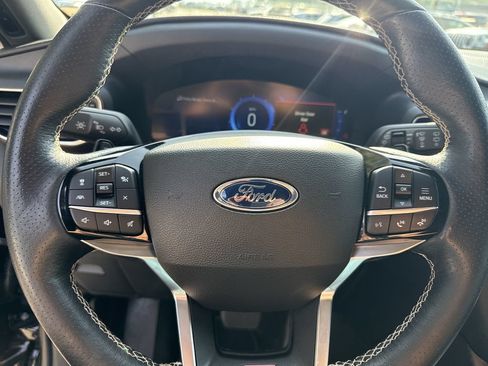 Used 2022 Ford Explorer ST w/ Equipment Group 401A AWD/4WD image 24