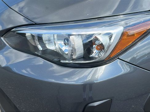 Used 2021 Subaru Crosstrek 2.0i Premium w/ Moonroof Package image 9