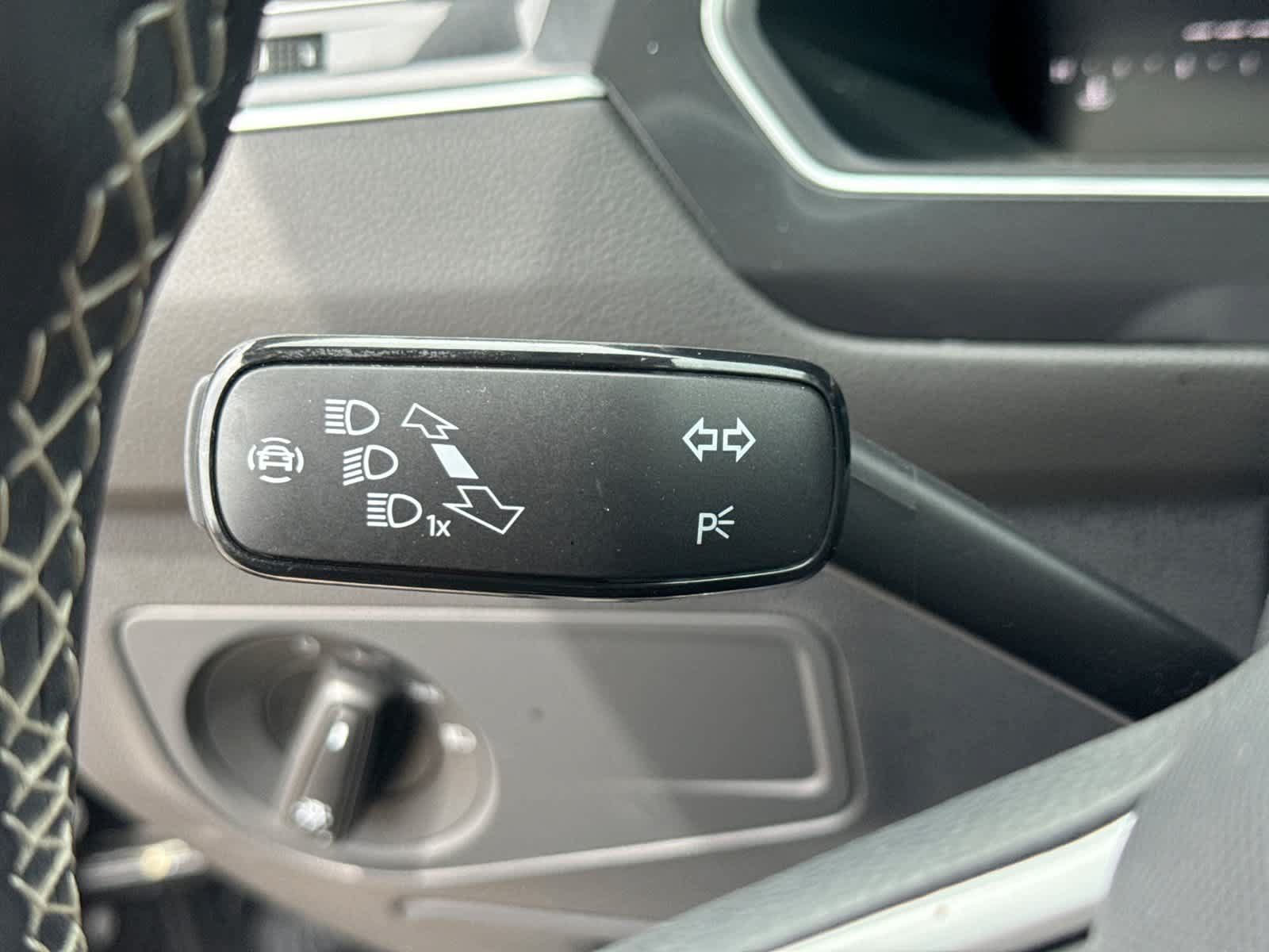 Used 2024 Volkswagen Tiguan S FWD image 32