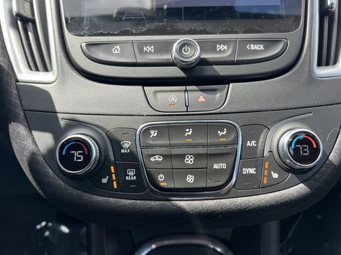 Used 2023 Chevrolet Malibu LT image 17