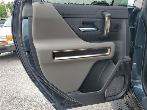 New 2025 GMC Hummer EV 3X w/ Battery Pack, 24 Module Pack image 12