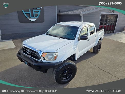 Used 2015 Toyota Tacoma 4x4 Double Cab w/ SR5 Package image 2