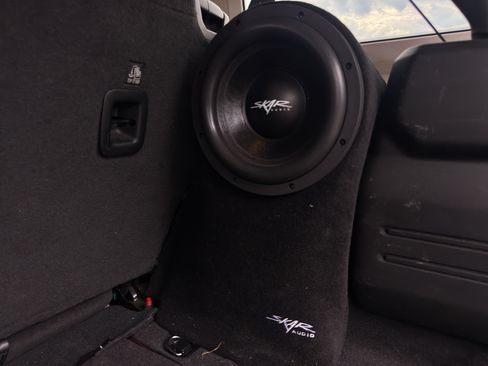 Used 2025 Jeep Wrangler Unlimited Rubicon AWD/4WD image 13