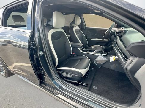 New 2026 Kia K4 GT-Line FWD image 27