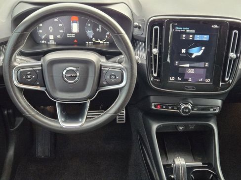 Used 2021 Volvo XC40 T5 R-Design w/ Advanced Package AWD/4WD image 10