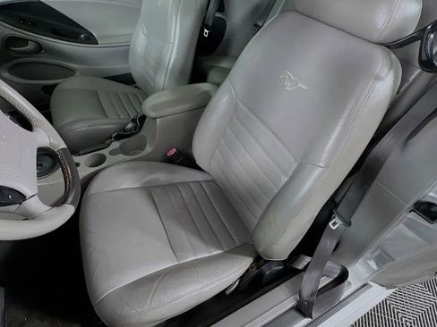 Used 2004 Ford Mustang GT image 19