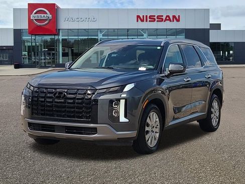 Used 2025 Hyundai Palisade SEL FWD image 3