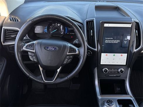 Used 2022 Ford Edge SEL w/ Convenience Package image 11