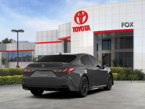 New 2026 Toyota Camry SE FWD image 32