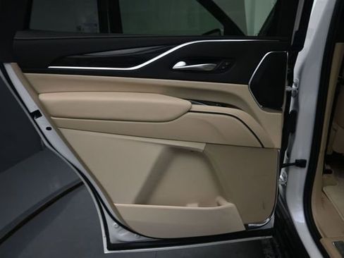 Certified 2023 Cadillac Escalade Premium Luxury AWD/4WD image 14