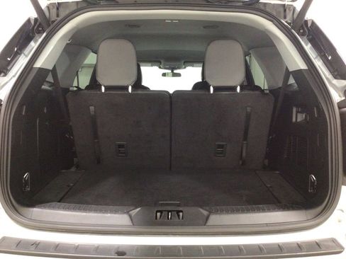 Used 2023 Ford Explorer XLT w/ Equipment Group 202A image 26