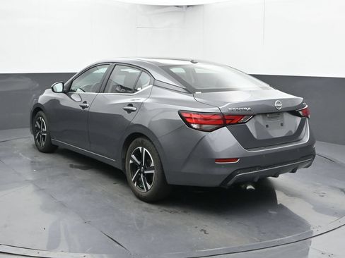 Used 2024 Nissan Sentra SV FWD image 11